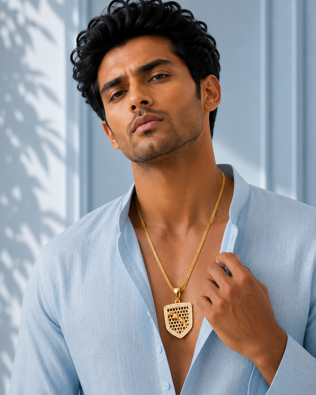 Royal Panther Gold Pendant with Premium Mesh Chain