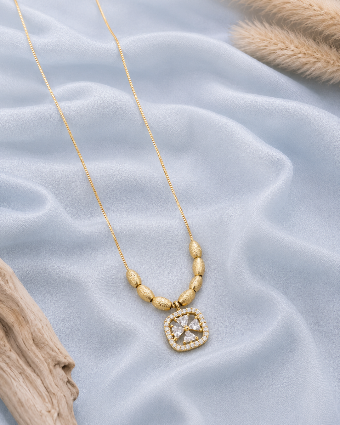 Luminous square crystal pendant necklace