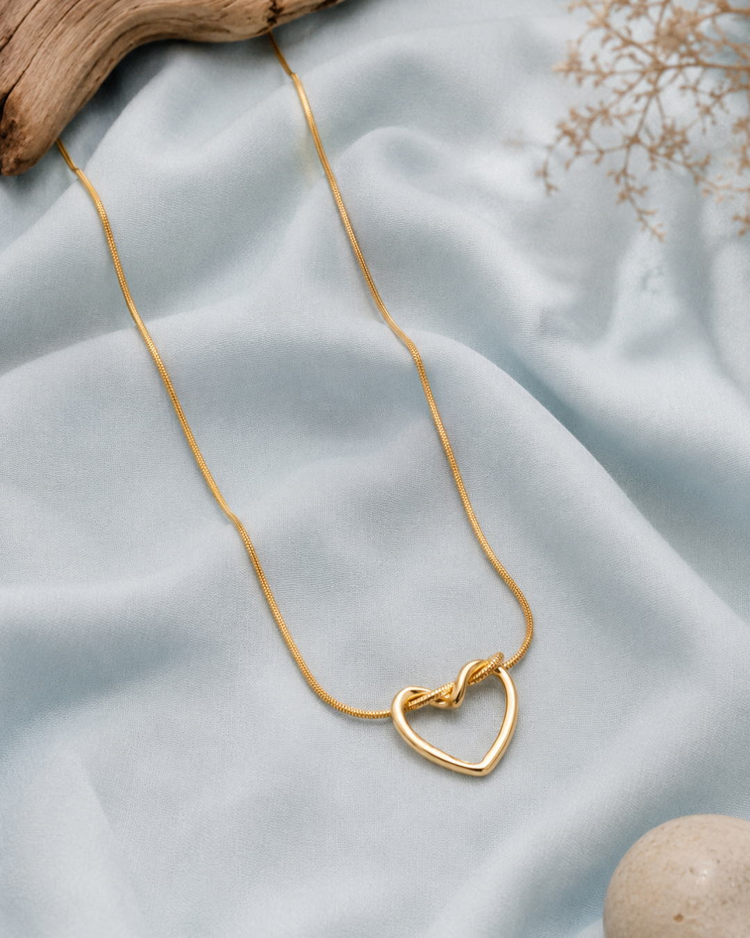 Golden open heart pendant necklace