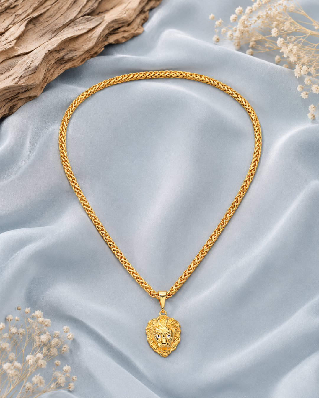 Majestic lion gold pendant necklace