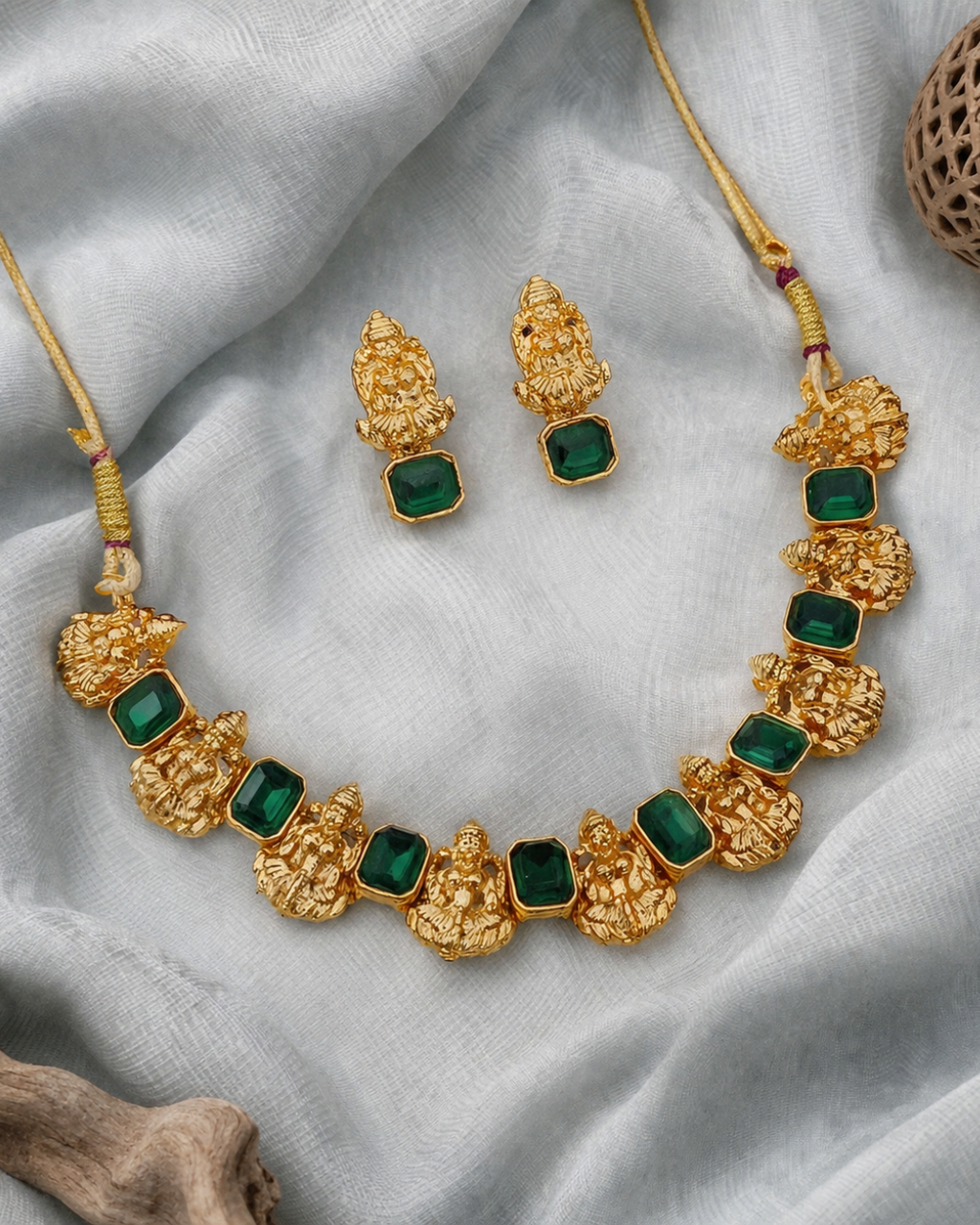 Lakshmi emerald temple necklace set