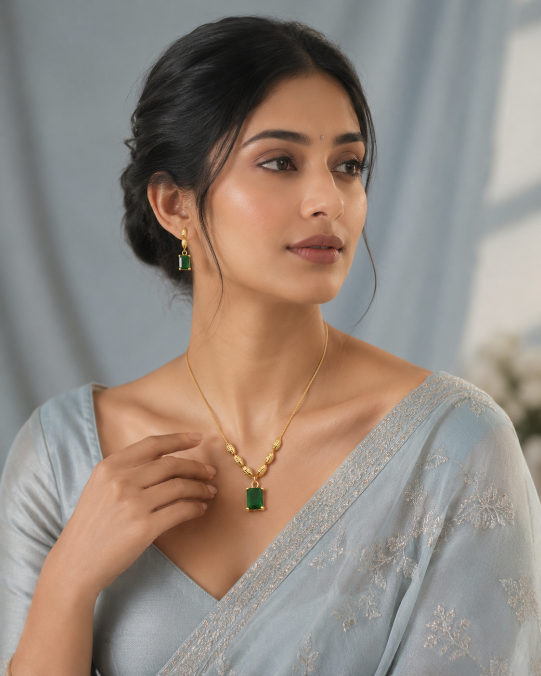 Emerald Luxe Beaded Pendant Necklace